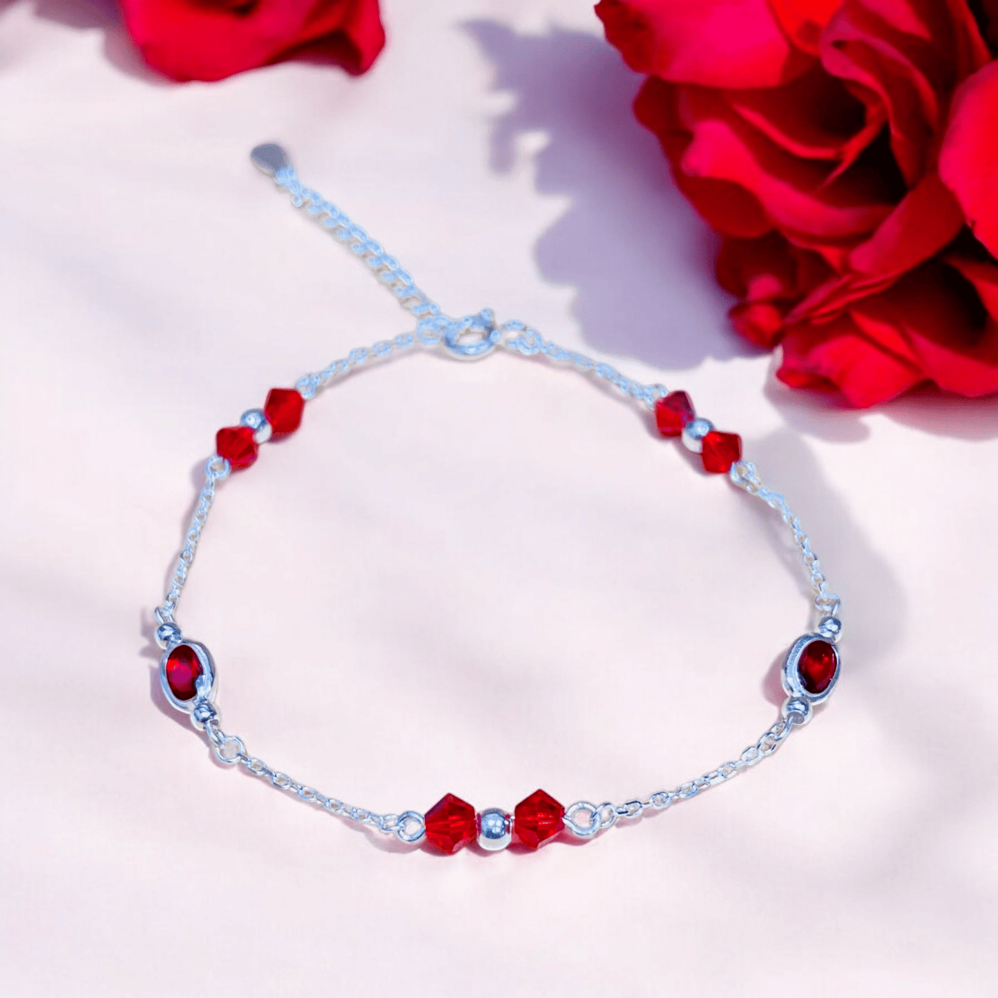 pulsera con dije y murano rojo con balin plateado - Tienda Venus Plateria